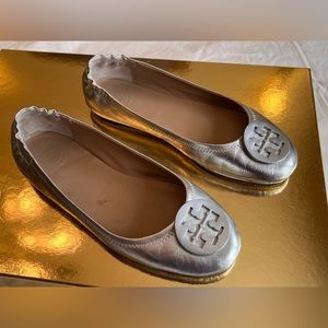 Tory Burch Silver Ballet Flats 8M